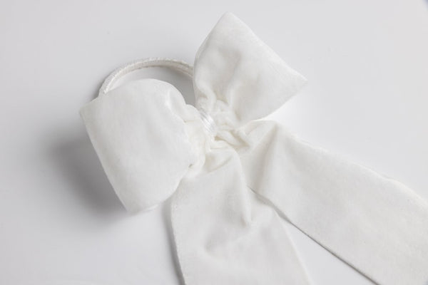 White Velvet Bow Napkin Ring (4)