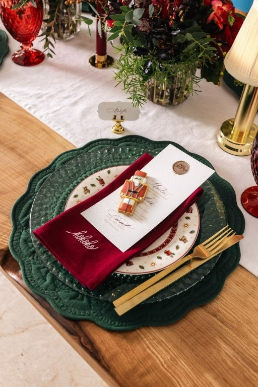 Merry and Bright Tablescape in a Box