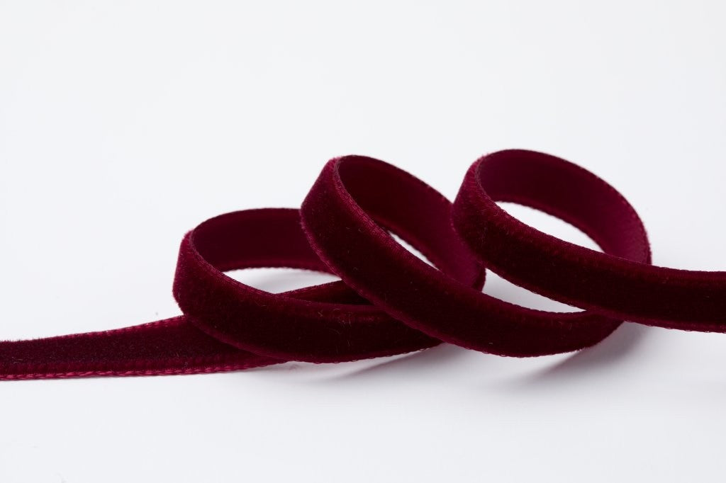 Burgundy Velvet Ribbon – The Designed Table